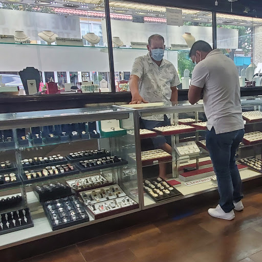 Pawn Shop «Budget Buy & Sell», reviews and photos, 2 E Main St, Patchogue, NY 11772, USA