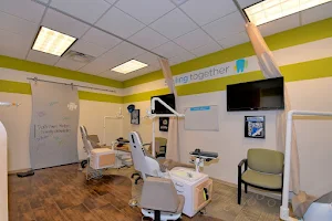 North Powers Modern Dentistry image