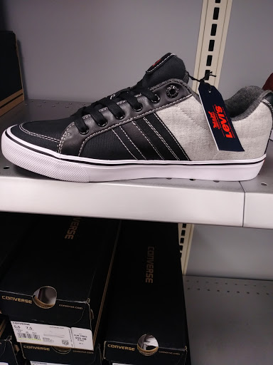 Shoe Store «Shoe Carnival», reviews and photos, 180 N Gates Dr, Bloomington, IN 47404, USA