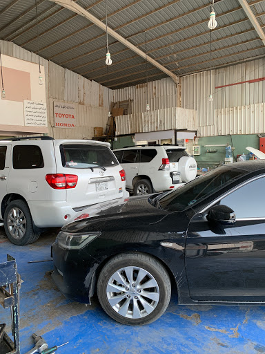 ورشة إلاصلاح الأول صيانة هوندا و تويوتا 