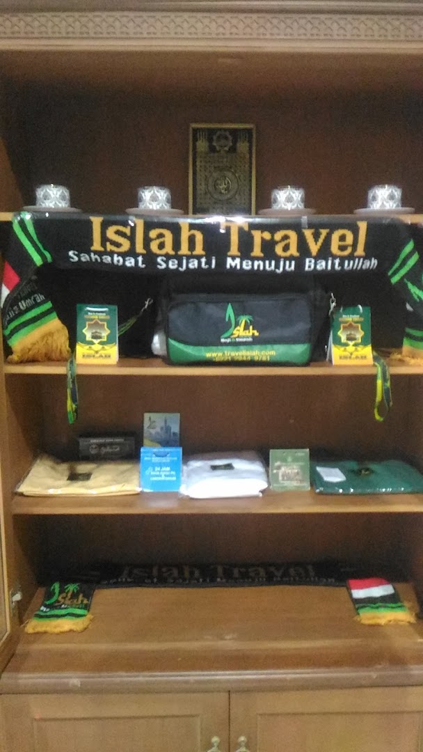 Islah Travel Haji & Umroh Kcp Depok Photo