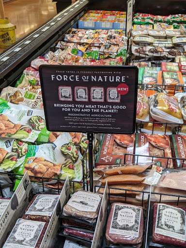 Grocery Store «Fresh Thyme Farmers Market- Downers Grove», reviews and photos, 325 Ogden Ave, Downers Grove, IL 60515, USA