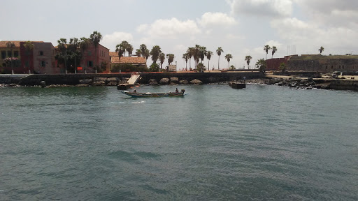 Shopping Mall «Howard and Western Shopping Center», reviews and photos, 7510 N Western Ave, Chicago, IL 60645, USA