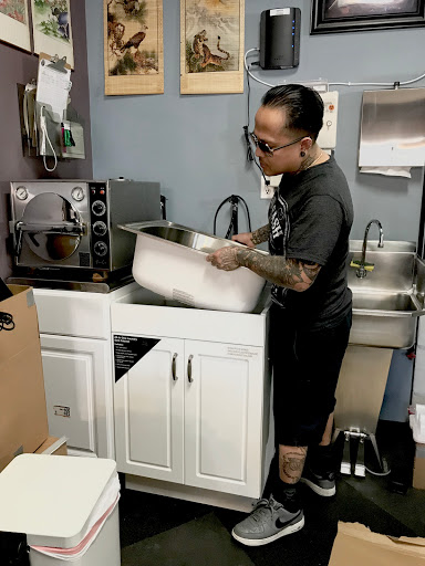 Tattoo Shop «Pare Eddie Tattoo & Piercing Salon», reviews and photos, 14181 Newport Ave e, Tustin, CA 92780, USA