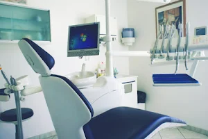 Studio Dentistico Caporali image