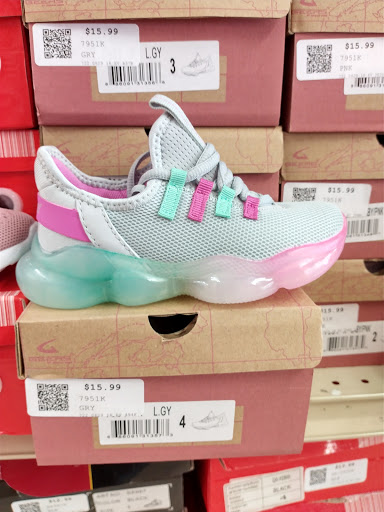 Boot Store «AJ Shoes», reviews and photos, 722 SW Military Dr, San Antonio, TX 78221, USA