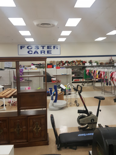 Thrift Store «Miracle Hill Thrift Store», reviews and photos, 504 W Main St, Easley, SC 29640, USA