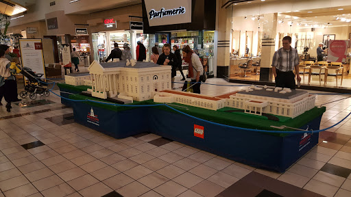 Shopping Mall «Alderwood Mall», reviews and photos, 3000 184th St SW, Lynnwood, WA 98037, USA