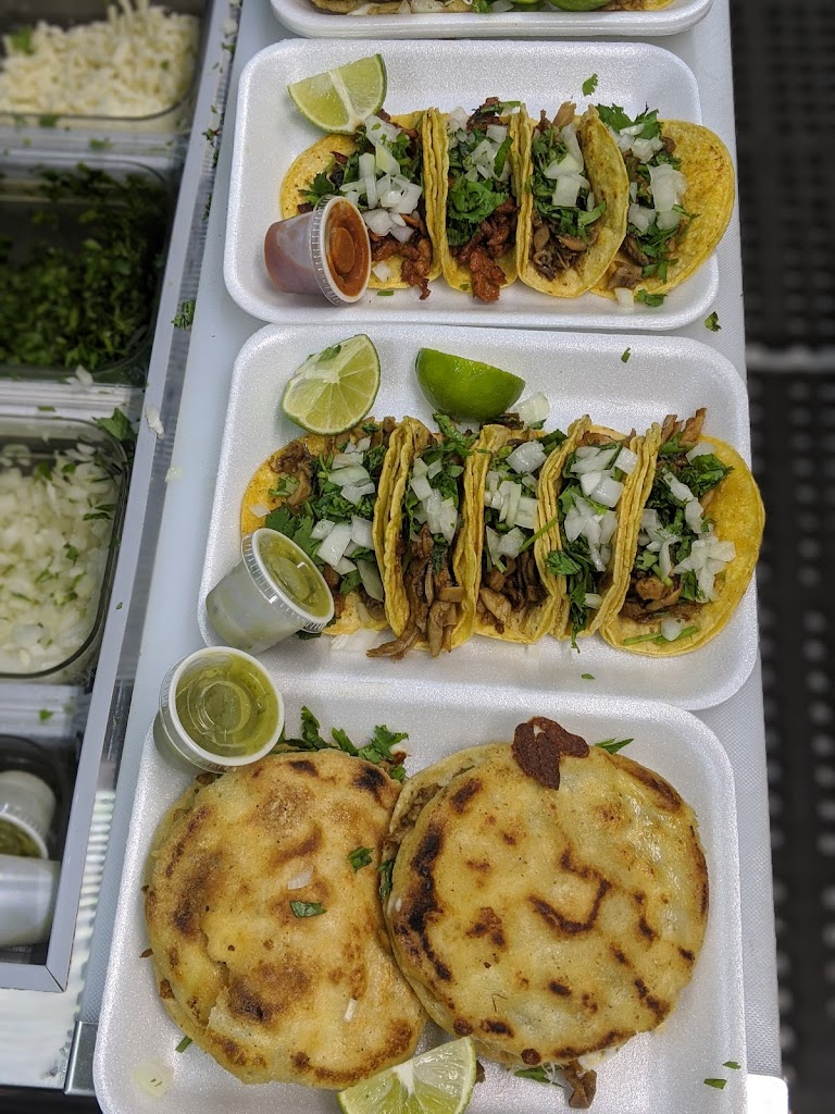 Tacos El Trivi 77590