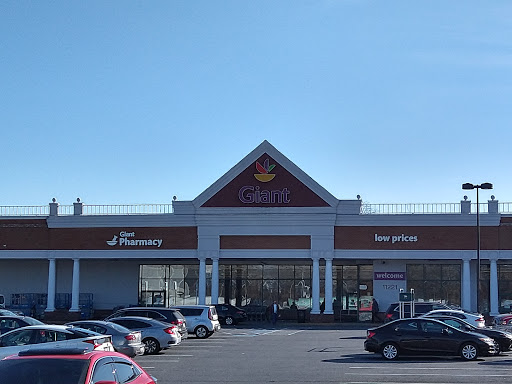 Shopping Mall «White Oak Shopping Center», reviews and photos, 11200 New Hampshire Ave, Silver Spring, MD 20904, USA