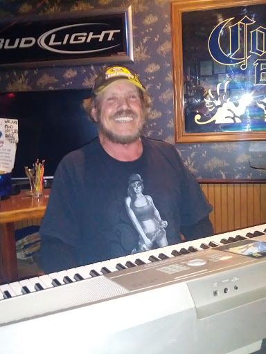 Karaoke Bar «Field & Stream Bar», reviews and photos, 612 B St, Marysville, CA 95901, USA