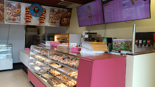 Donut Shop «Donut Land», reviews and photos, 19350 SW Boones Ferry Rd, Tualatin, OR 97062, USA