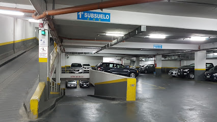 Garage y estacionamiento GRUPO DEM SRL