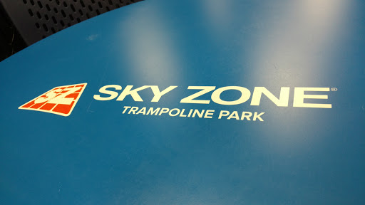 Amusement Center «Sky Zone Trampoline Park», reviews and photos, 13310 Industrial Park Blvd #160, Plymouth, MN 55441, USA