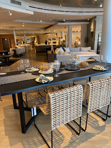 Furniture Store «Crate and Barrel», reviews and photos, 7014-604 E Camelback Rd, Scottsdale, AZ 85251, USA