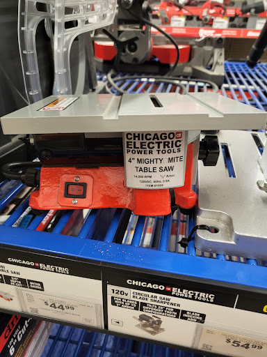 Hardware Store «Harbor Freight Tools», reviews and photos, 10765 Magnolia Ave #100, Riverside, CA 92505, USA