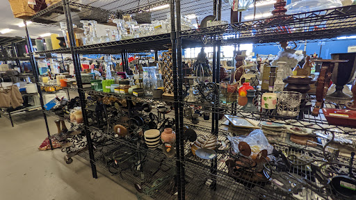 Thrift Store «Cotton & Greenway Goodwill Retail Store & Donation Center», reviews and photos, 15190 N Cotton Ln, Surprise, AZ 85388, USA