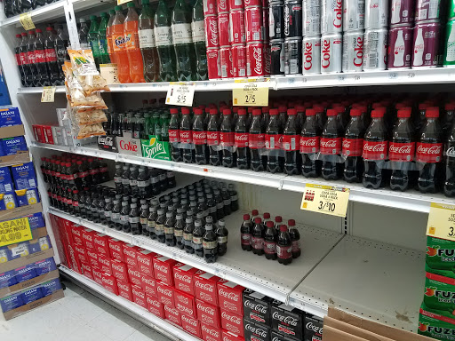 Shopping Mall «Glen Oaks Shopping Center», reviews and photos, 255th St, Glen Oaks, NY 11004, USA