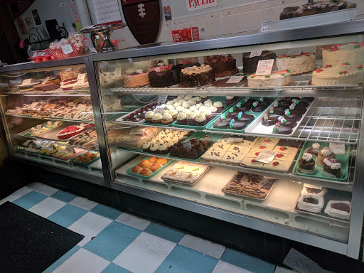 Shopping Mall «Woodmoor Shopping Center», reviews and photos, 10115 Colesville Rd, Silver Spring, MD 20901, USA