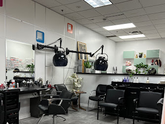 Charming 100 Hair Salon