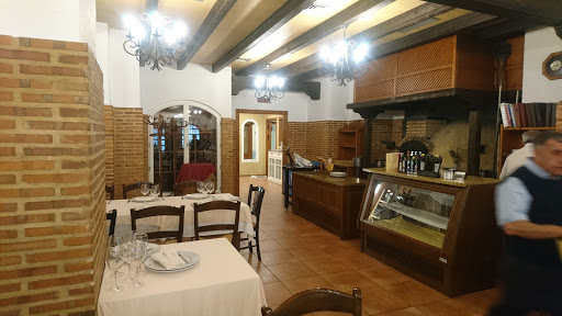 Restaurante El Asador - Calle Dr Eulogio Silvestre, 15, 02400 Hellín, Albacete, España