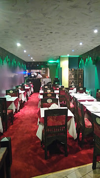 Atmosphère du Restaurant indien PALAIS INDIEN à Saint-Ouen-sur-Seine - n°7