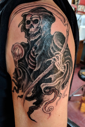 Tattoo Shop «Atlas Tattoo Studio», reviews and photos, 4543 N Albina Ave, Portland, OR 97217, USA