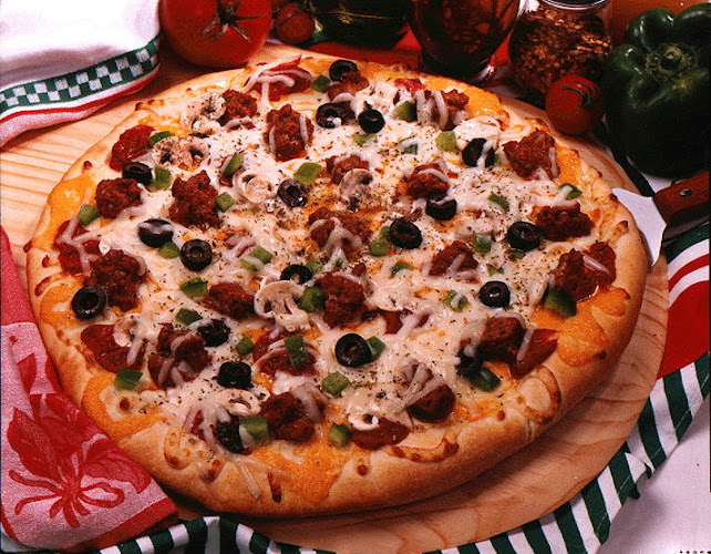 #1 best pizza place in Eden Prairie - Gina Maria's Pizza