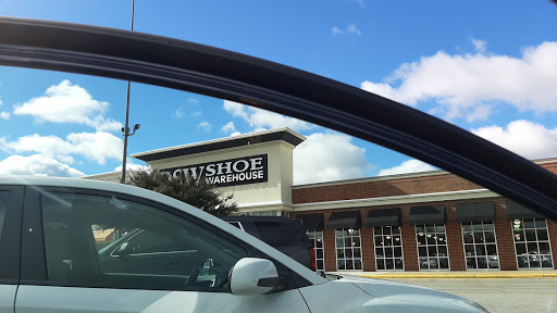 Shoe Store «DSW Designer Shoe Warehouse», reviews and photos, 1412 Greenbrier Pkwy, Chesapeake, VA 23320, USA