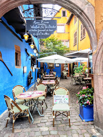 Atmosphère du Restaurant de spécialités alsaciennes Au Tire Bouchon à Riquewihr - n°2