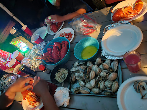 Seafood Market «Dorr Lobster Seafood Market», reviews and photos, 372 Shore Rd, Ellsworth, ME 04605, USA