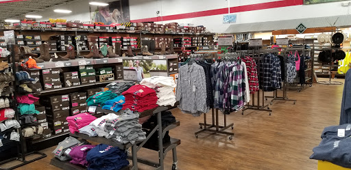 Home Improvement Store «Tractor Supply Co.», reviews and photos, 1714 N Main St, Shelbyville, TN 37160, USA