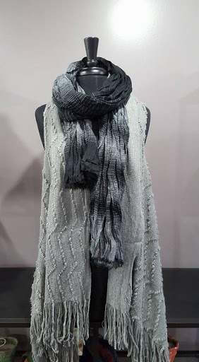 Beauty Salon «Indulgence Salon & Boutique», reviews and photos, 1175 W Bristol Rd, Flint, MI 48507, USA