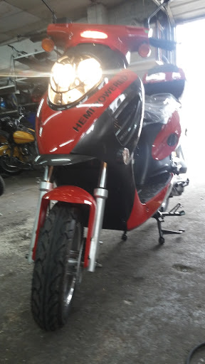 Motor Scooter Dealer «Charlotte Scooter Shop», reviews and photos, 1800A Central Ave, Charlotte, NC 28205, USA