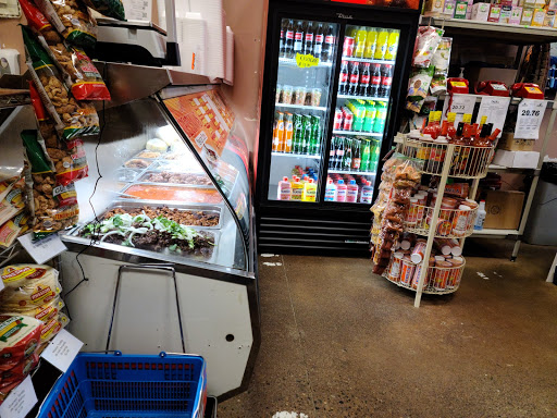 Grocery Store «Tienda Los Vecinos», reviews and photos, 15423 154th Ave SE # 104, Kent, WA 98042, USA