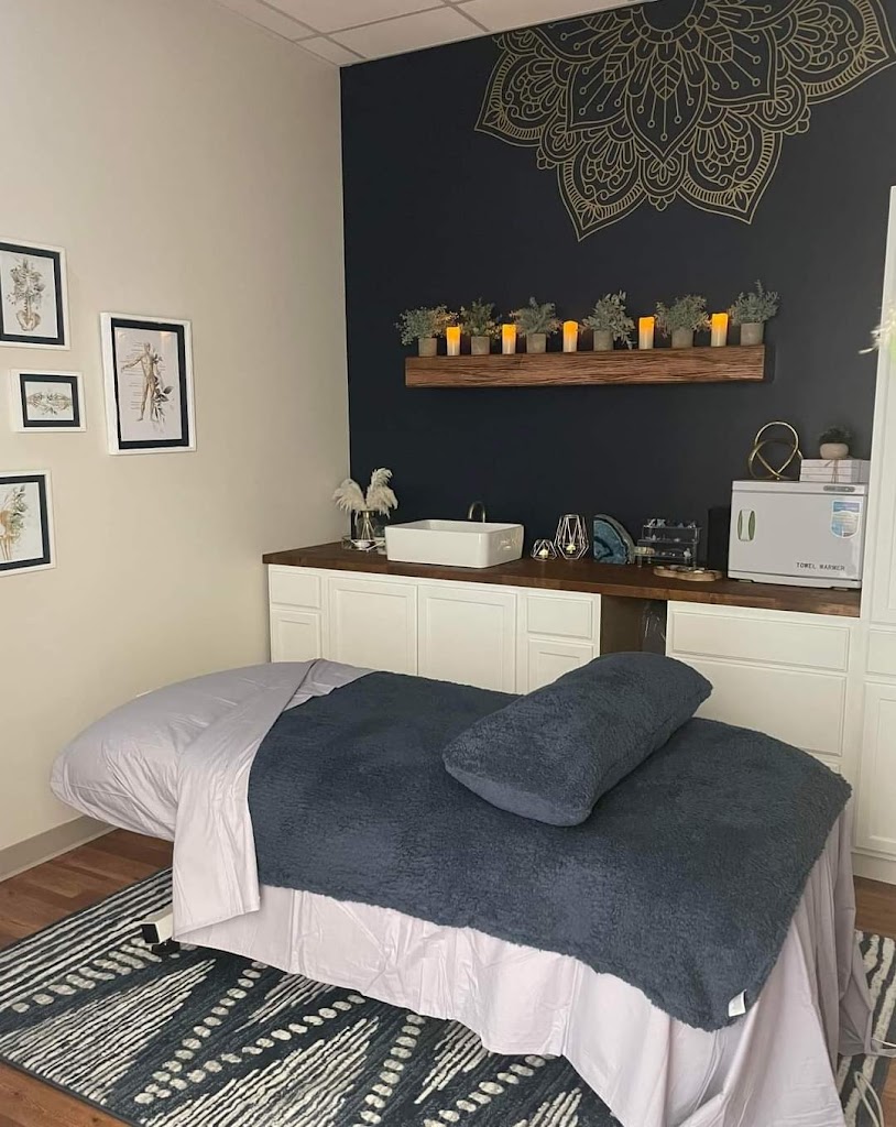 A Hand 2 Heal Therapeutic Massage & Esthetics 39540