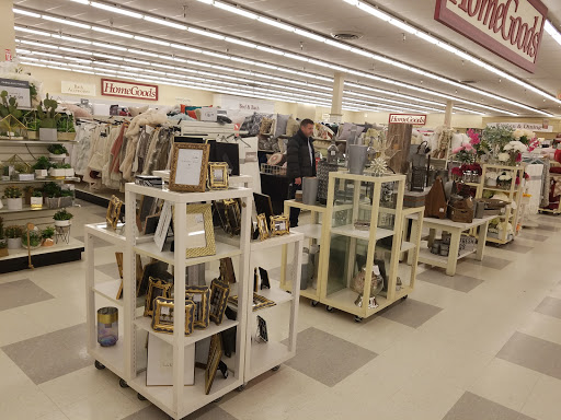 Department Store «HomeGoods», reviews and photos, 344 W Army Trail Rd, Bloomingdale, IL 60108, USA