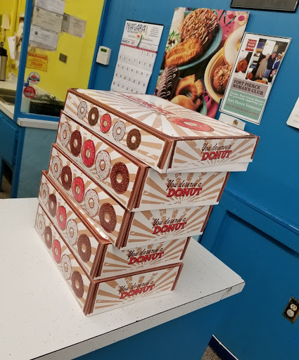 Coffee Shop «Dixie Cream Donuts», reviews and photos, 3210 Orange Ave, Fort Pierce, FL 34947, USA