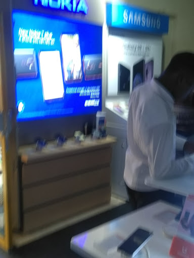Hamaz Communications, 22 Ahmadu Bello Way, Jos, Nigeria, Computer Store, state Plateau
