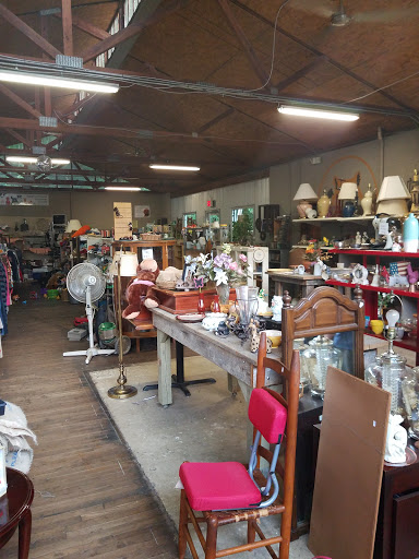 Thrift Store «Second Chances Thrift Store», reviews and photos, 49 Glendale Ave, Asheville, NC 28803, USA