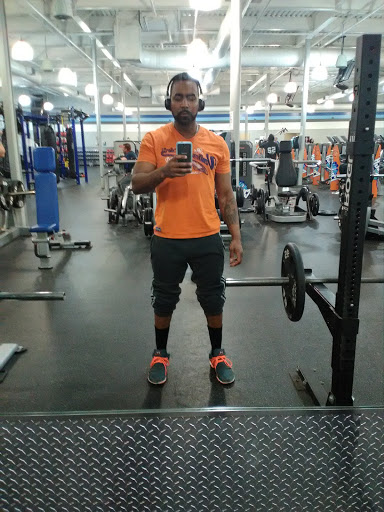 Health Club «Crunch - Stratford», reviews and photos, 1100 Barnum Ave, Stratford, CT 06614, USA