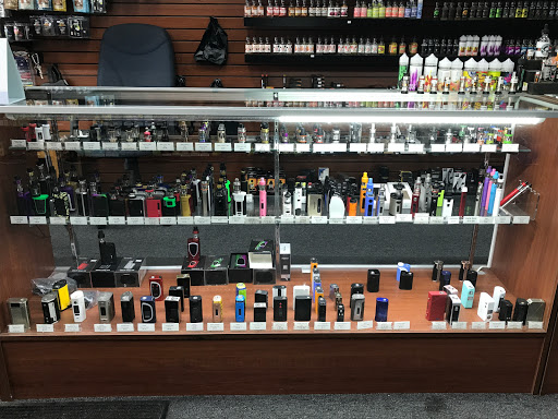 Tobacco Shop «Tobacco Town & Vape», reviews and photos, 9435 W Irving Park Rd, Schiller Park, IL 60176, USA