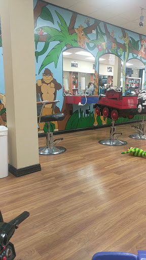 Barber Shop «Utopia Barber Shop», reviews and photos, 20-06 Utopia Pkwy, Whitestone, NY 11357, USA