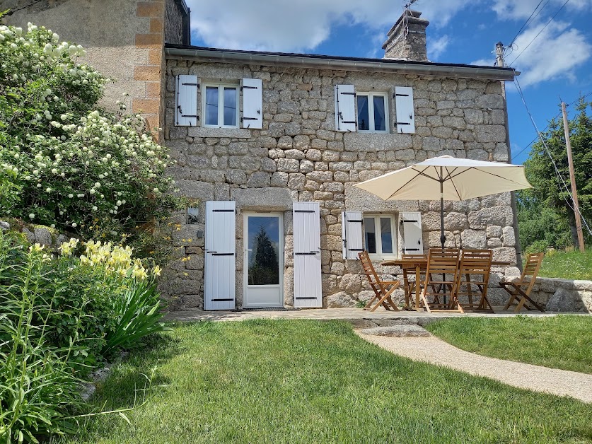 Gite La Maison de Leon à Saint-Denis-en-Margeride (Lozère 48)