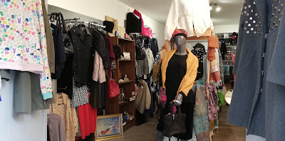 Le Baz'Art de Dévi . Friperie . à Sète
