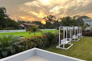 AAMRAA RESORT, WEDDING HALL & LAWN image