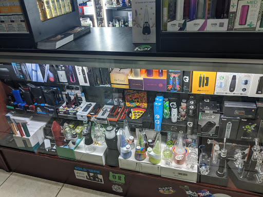 Vaporizer Store «Happy Rock Smoke Shop», reviews and photos, 334 NE 72nd St, Kansas City, MO 64118, USA