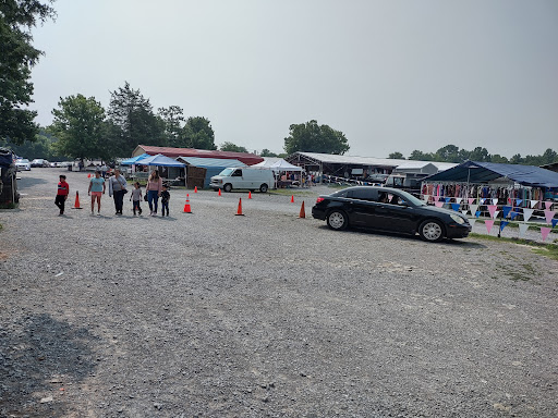 Flea Market «Parkland Flea Market & Restaurant», reviews and photos, 4994 Murfreesboro Rd, Lebanon, TN 37090, USA