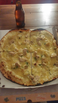Plats et boissons du Pizzeria chez Puce Lyon Croix rousse Caluire - n°2