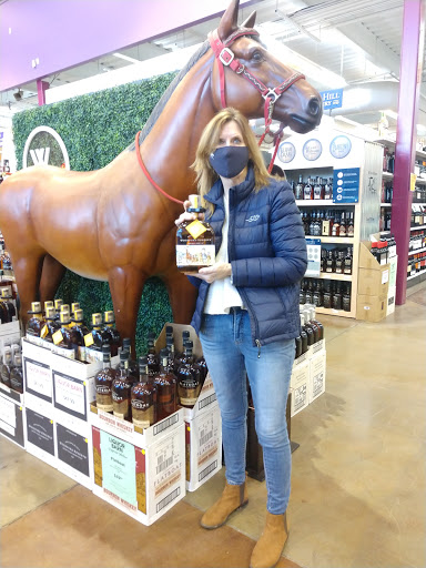 Liquor Store «Liquor Barn Express», reviews and photos, 2005 Versailles Rd, Lexington, KY 40504, USA